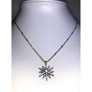 CHLOE + ISABEL Starburst Sparkle Pendant Necklace - N021